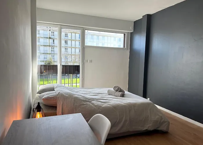 Ღ Repos Urbain - T4 Spacieux, Lumineux Et Parking Appartement