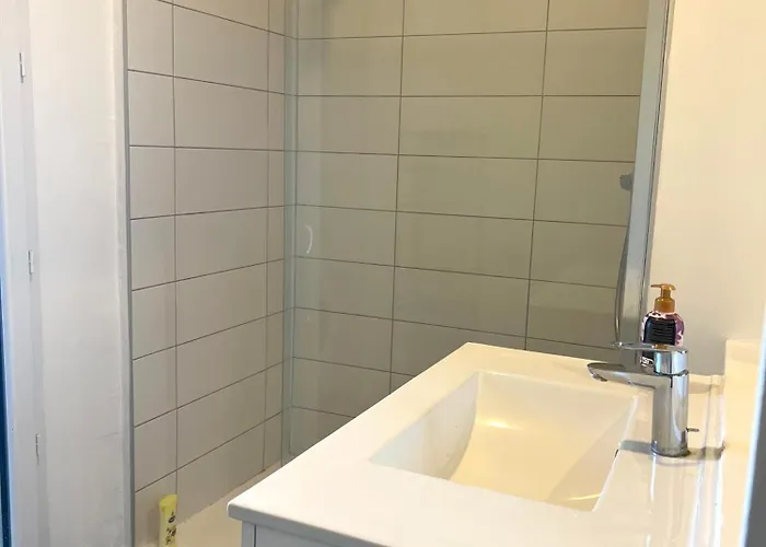 Ღ Repos Urbain - T4 Spacieux, Lumineux Et Parking Apartment